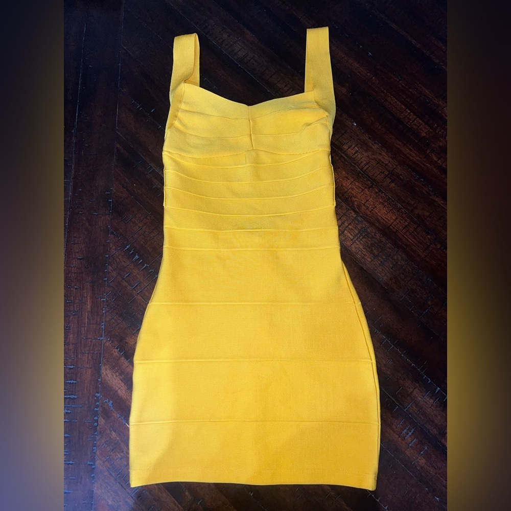 Yellow Bodycon Backless Dress